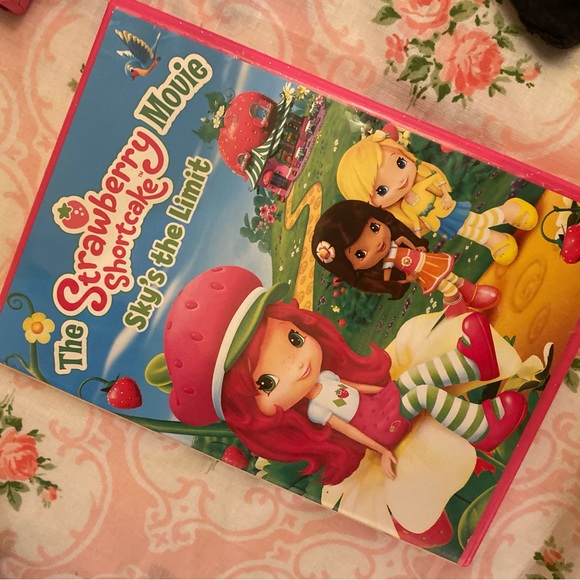 Strawberry shortcake dvd bundle of 3 - Picture 10 of 10